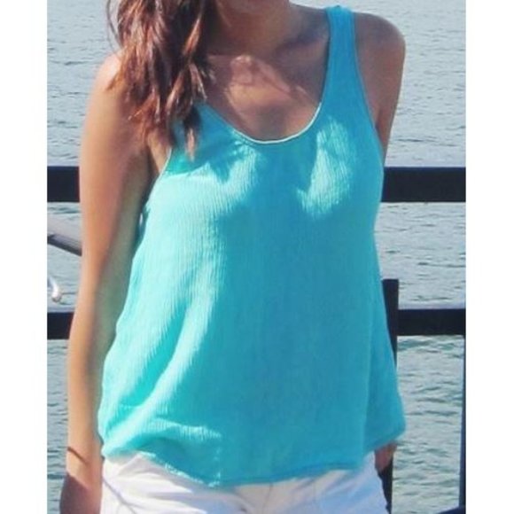 Aritzia Wilfred Scoop Neck Crinkle Tank - Picture 4 of 5